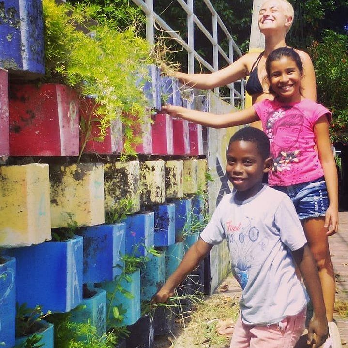Rio Favela project — community art project, plate 51